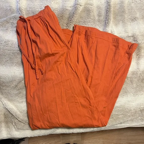 The Lullaby Club Coral Essential Lounge Pants - Picture 2 of 4